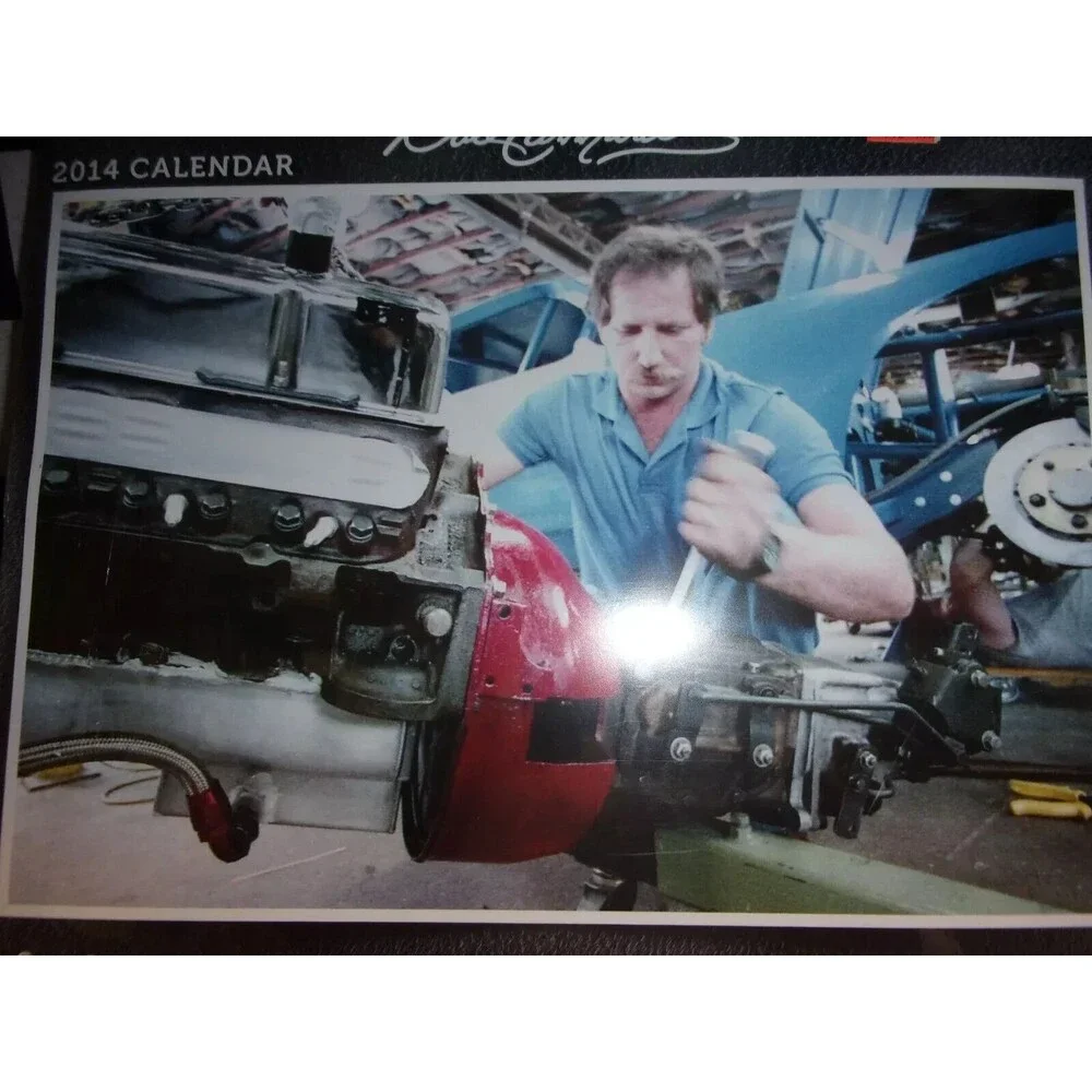 T8 2014 Dale Earnhardt Sr New Calendar the Intimidator NASCAR 12X12